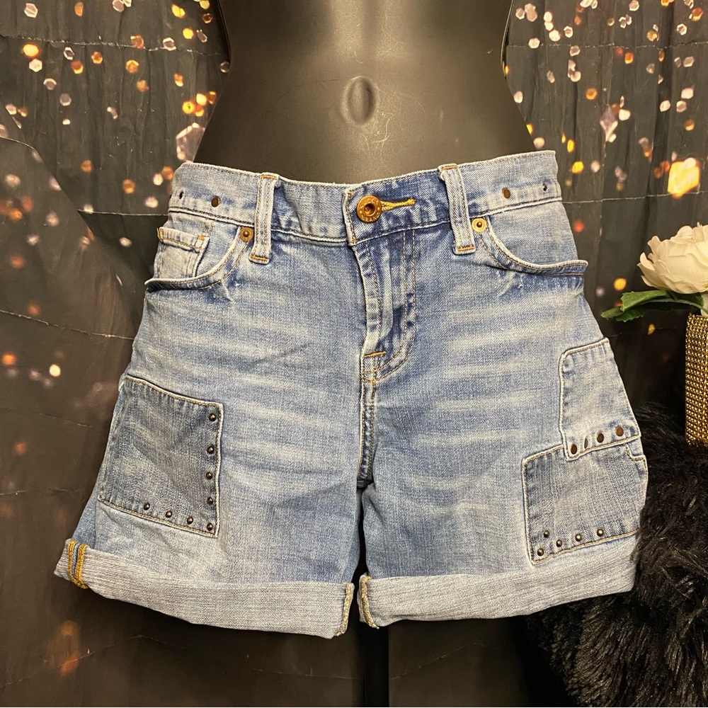 LUCKY BRAND Laguna Short Size 6/28 Patch Rivet Detail Light Wash Denim Shorts